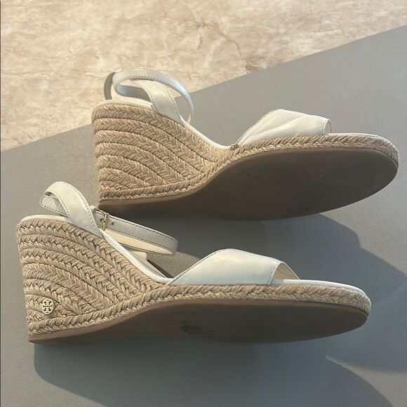 Tory Burch Ivory Wedge Sandals 8.5 - Picture 3 of 8
